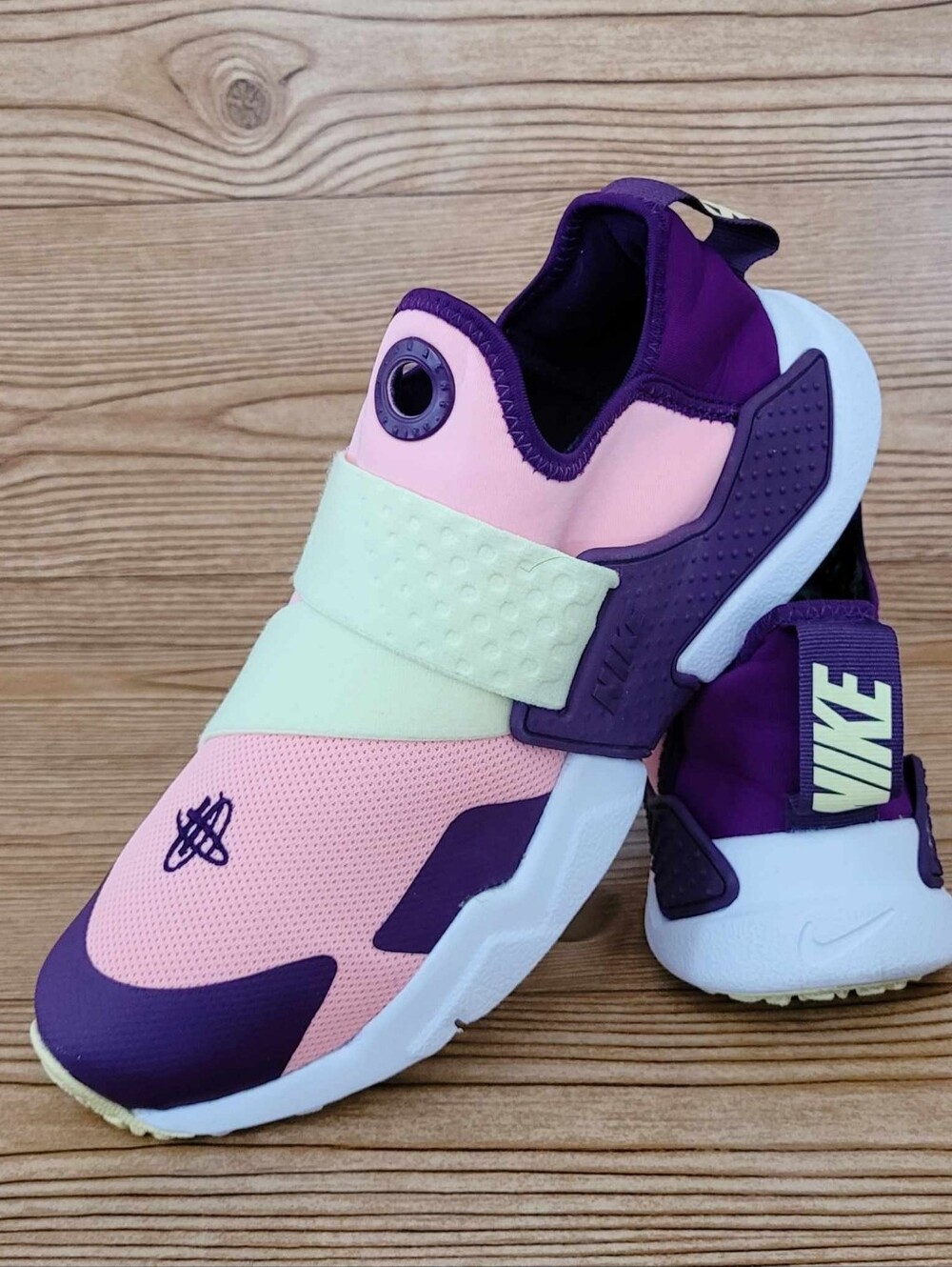 Nike Huarache Extreme GS 'Pink Citron'